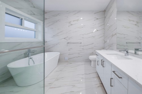 8665 154A Street, Surrey, BC 