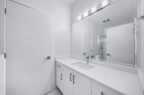 8665 154A Street, Surrey, BC 