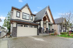 15648 82 Avenue  Surrey, BC V4N 0R8