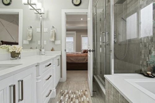 15648 82 Avenue, Surrey, BC 