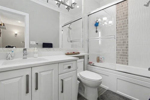 15648 82 Avenue, Surrey, BC 