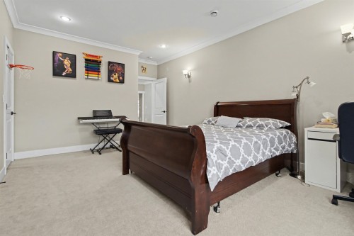 15648 82 Avenue, Surrey, BC 