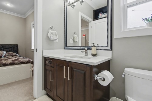 15648 82 Avenue, Surrey, BC 