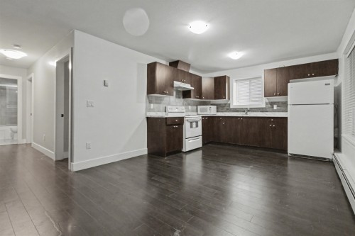 15648 82 Avenue, Surrey, BC 