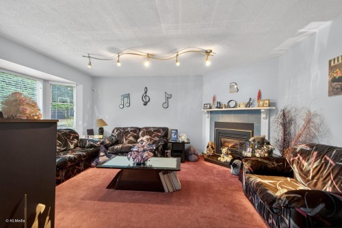 13747 63A Avenue, Surrey, BC 