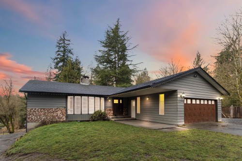 22990 70a Avenue  Langley, BC V2Y 2J9