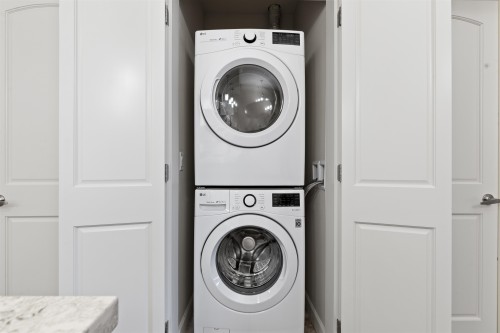 511-3535 146A Street, Surrey, BC 