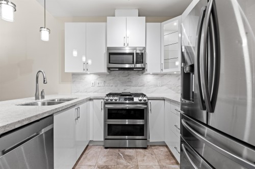 511-3535 146A Street, Surrey, BC 