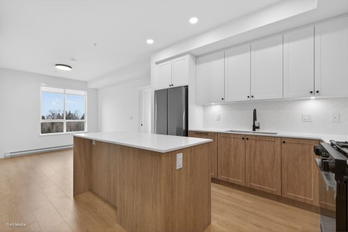 504-19885 76 Ave Alley, Langley, BC 