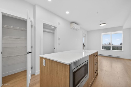 504-19885 76 Ave Alley, Langley, BC 