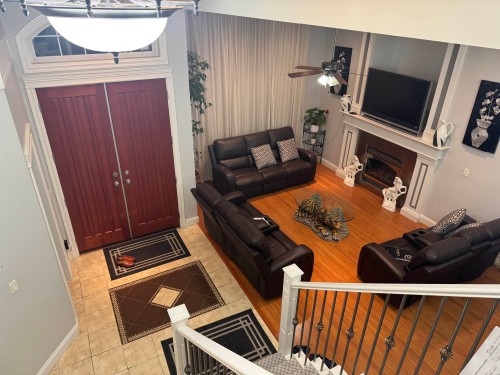 16226 96B Avenue, Surrey, BC 