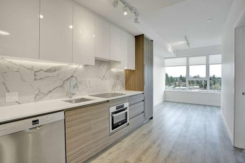 1202-10626 City Parkway, Surrey, BC 