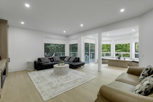 18040 20 Avenue, White Rock, BC 