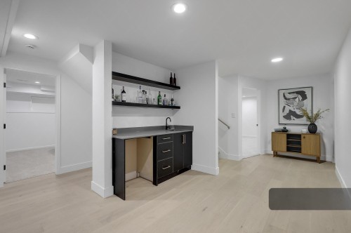 18040 20 Avenue, White Rock, BC 