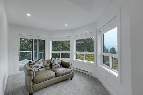 18040 20 Avenue, White Rock, BC 