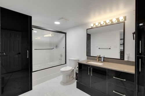 18040 20 Avenue, White Rock, BC 