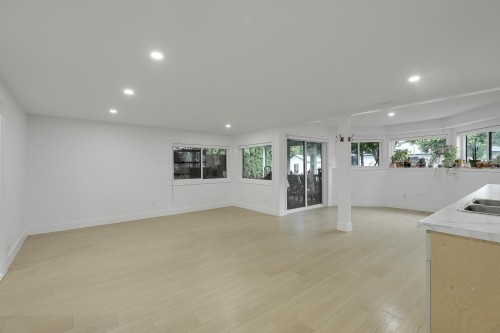 18040 20 Avenue, White Rock, BC 