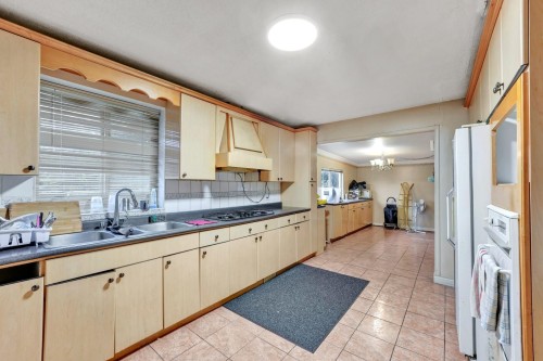 7910 124 Street, Surrey, BC 