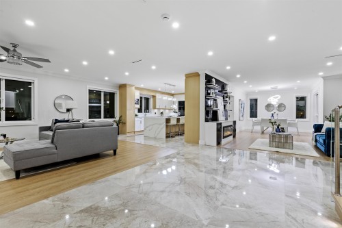 20099 45Th Avenue, Langley, BC 