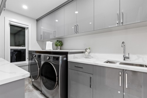 20099 45Th Avenue, Langley, BC 