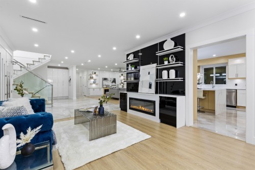 20099 45Th Avenue, Langley, BC 