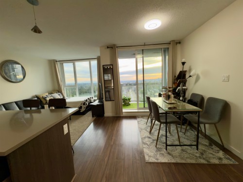 2515-13325 102A Avenue, Surrey, BC 