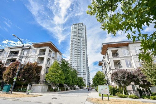 2515-13325 102A Avenue, Surrey, BC 