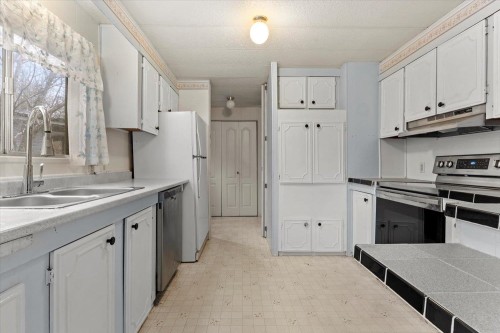 69-8220 King George Boulevard, Surrey, BC 