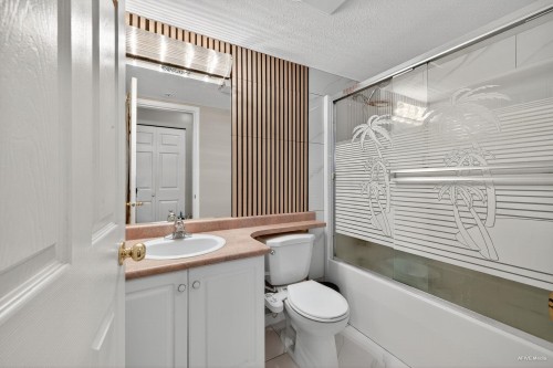 306-13780 76 Avenue, Surrey, BC 