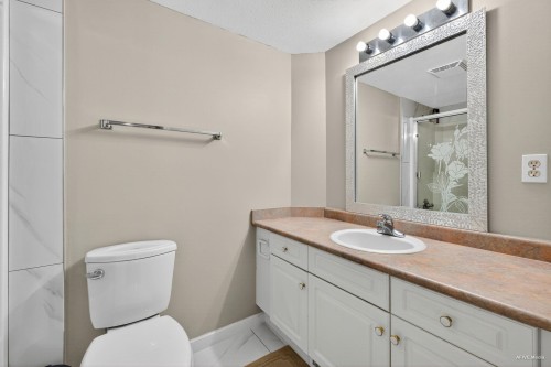 306-13780 76 Avenue, Surrey, BC 