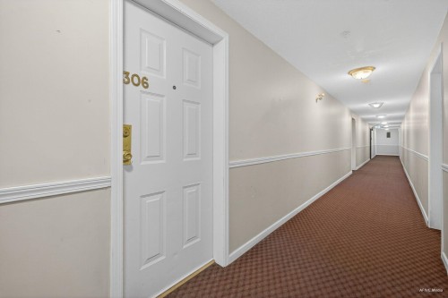 306-13780 76 Avenue, Surrey, BC 