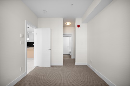 213-6468 195A Street, Surrey, BC 