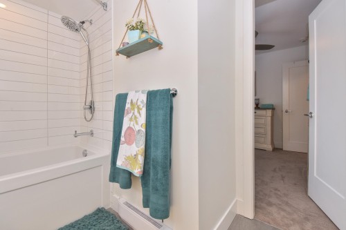 31-15775 Mountain View Drive, Surrey, BC 