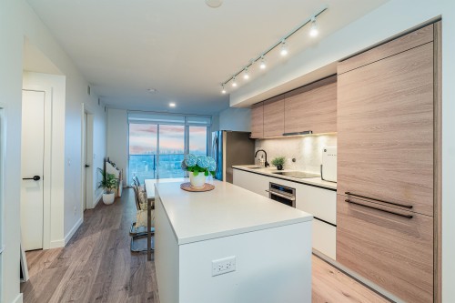 2501-13428 105 Avenue, Surrey, BC 