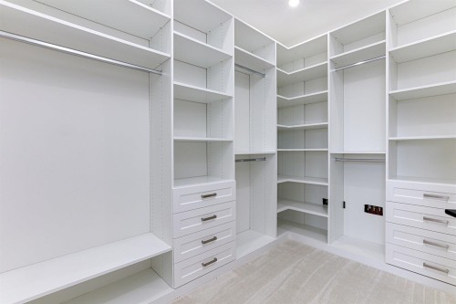 6914 204A Street, Langley, BC 