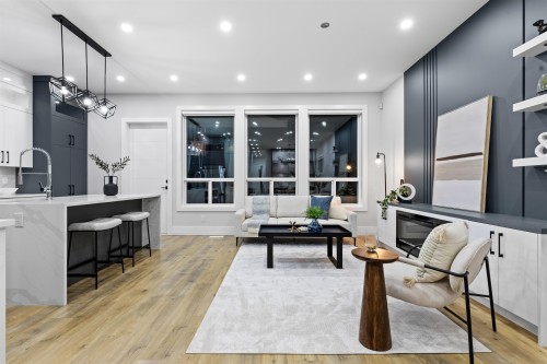 16717 15A Avenue, Surrey, BC 