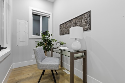 16717 15A Avenue, Surrey, BC 