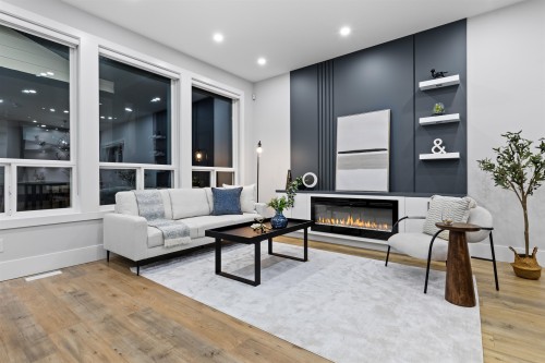 16717 15A Avenue, Surrey, BC 