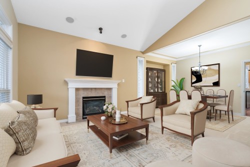 18870 69A Avenue, Surrey, BC 