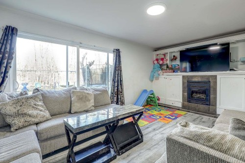 32275 Clinton Avenue, Abbotsford, BC 