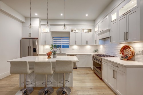 2525 168 Street, Surrey, BC 