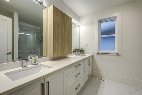 2525 168 Street, Surrey, BC 