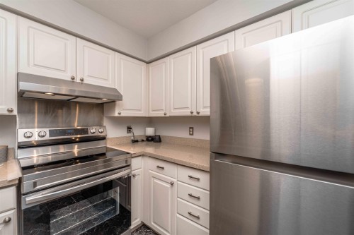 102-33675 Marshall Road, Abbotsford, BC 