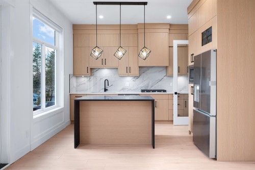 102-18002 63B Avenue, Surrey, BC 