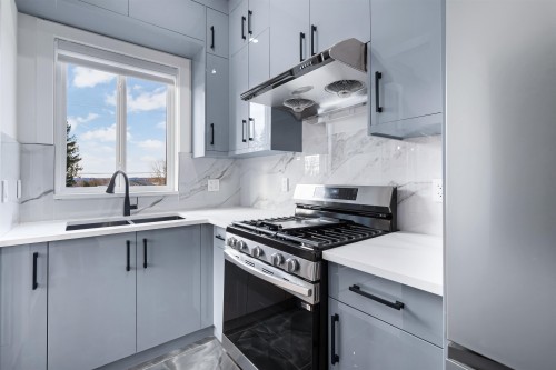 102-18002 63B Avenue, Surrey, BC 