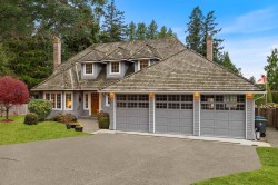 1711 126 Street  Surrey, BC V4A 9N6