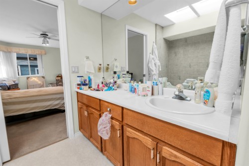 2151 148A Street, Surrey, BC 