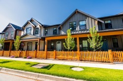 20545 74b Avenue  Langley, BC V2Y 3S8