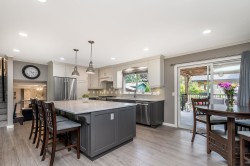 19934 45a Avenue  Langley, BC V3A 5R9