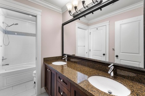 6746 191A Street, Surrey, BC 